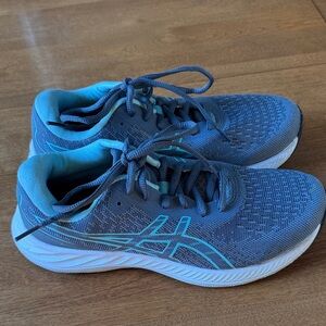 ASICS Women's Gray Athletic Shoes 7